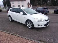 Gebraucht Opel Astra 140 PS (102 kW) 2012 Weiß Kombi