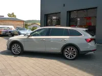 Gebraucht Skoda Octavia Scout 4x4 200 PS (147 kW) 2021 Grau Kombi