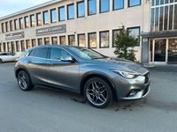Gebraucht Infiniti Q30 Sport Tech 156 PS (114 kW) 2018 Grau Limousine