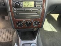 Gebraucht Toyota Avensis 150 PS (110 kW) 2001 Silber Limousine