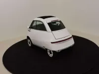 Gebraucht Micro Microlino 13 kW (18 PS) 2024 Santorino white Kleinwagen