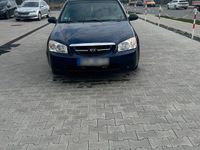 Usado Kia Cerato 105 CV (77 kW) 2006 Azul Berlina