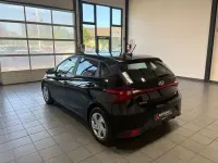 Gebraucht Hyundai i20 Select 84 PS (61 kW) 2022 Schwarz Kleinwagen