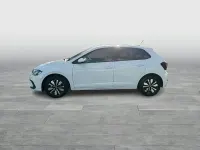 Używany VW Polo Move 95 KM (69 kW) 2023 Biały Sedan/Limuzyna