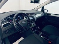 Gebraucht VW Touran Trendline 110 PS (80 kW) 2015 Blau Van / Kleinbus