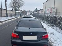 Gebraucht BMW 525 197 PS (144 kW) 2008 Grau Limousine