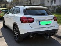 Gebraucht Mercedes GLA200 156 PS (114 kW) 2018 Weiß SUV