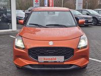 Neu Suzuki Swift Club 83 PS (61 kW) 2025 Orange Kleinwagen