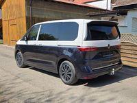 Neu VW Multivan 245 PS (180 kW) 2026 Weiß blau Van