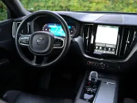 Gebraucht Volvo XC60 Plus 197 PS (144 kW) 2023 Grau SUV