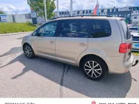 Gebraucht VW Touran 140 PS (102 kW) 2011 Gelb Van / Kleinbus