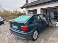 Gebraucht BMW 316 105 PS (77 kW) 1996 Grün Kleinwagen