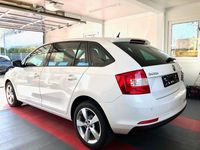 Gebraucht Skoda Rapid 105 PS (77 kW) 2013 Candyweiß Kleinwagen