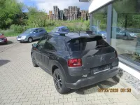 Gebraucht Citroën C4 Shine 99 PS (72 kW) 2017 Farbe schwarz obsidien/metall SUV