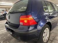 Gebraucht VW Golf IV 94 PS (69 kW) 2002 Blau Kleinwagen