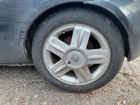 Gebraucht Renault Clio II 72 PS (52 kW) 2005 Schwarz Kleinwagen