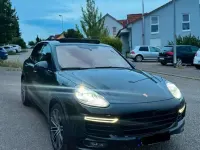 Gebraucht Porsche Cayenne Turbo 520 PS (382 kW) 2017 Schwarz SUV