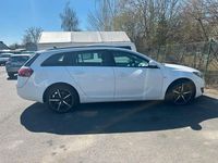 Gebraucht Opel Insignia 140 PS (102 kW) 2015 Weiß Kombi