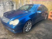 Gebraucht Mercedes C180 143 PS (105 kW) 2002 Blau Coupé