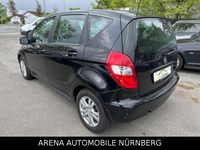 Gebraucht Mercedes A180 116 PS (85 kW) 2009 Kosmosschwarz  metalliclack Limousine