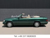 Gebraucht Mercedes E220 150 PS (110 kW) 1995 Grün Cabrio