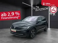 Gebraucht VW Tiguan Active 150 PS (110 kW) 2022 Deep black perleffekt SUV