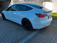 Gebraucht Tesla Model 3 Standard Range 208 kW (283 PS) 2023 Weiß Limousine