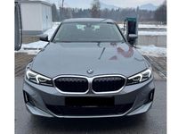 Gebraucht BMW 318 Shadowline 156 PS (114 kW) 2023 Silber Limousine