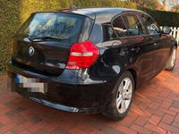 Gebraucht BMW 116 122 PS (89 kW) 2010 Schwarz Kleinwagen