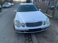 Gebraucht Mercedes E220 150 PS (110 kW) 2003 Silber Kombi