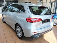 Gebraucht Mercedes B180 116 PS (85 kW) 2020 Silber Kleinwagen