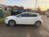 Gebraucht Opel Astra 160 PS (117 kW) 2011 Weiß Limousine