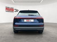 Gebraucht Audi e-tron Basis 230 kW (313 PS) 2021 Blau SUV