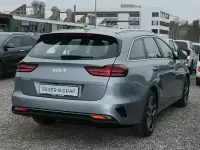 Käytetty Kia Ceed 140 HP (102 kW) 2025 Hopea Viistoperä