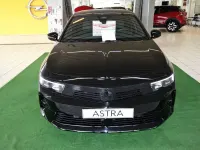 Gebraucht Opel Astra 131 PS (96 kW) 2025 Schwarz Kleinwagen