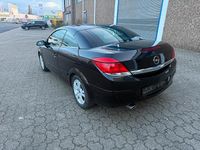 Gebraucht Opel Astra Cabriolet 140 PS (102 kW) 2009 Schwarz Cabrio