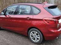 Gebraucht BMW 218 Advantage 136 PS (100 kW) 2016 Rot Kombi
