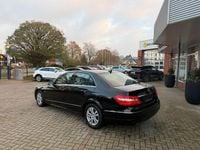 Gebraucht Mercedes E200 184 PS (135 kW) 2011 Schwarz Limousine