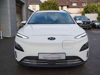 Gebraucht Hyundai Kona 100 kW (136 PS) 2023 Weiß SUV