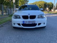 gebraucht BMW 123 123 d M-Paket Sportpaket 5-türer Weiß