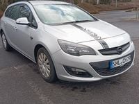 Gebraucht Opel Astra Edition 110 PS (80 kW) 2014 Silber Kombi