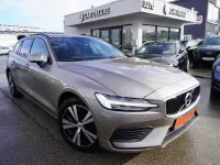 Gebraucht Volvo V60 163 PS (119 kW) 2022 Grau Kombi