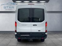 Gebraucht Ford Transit Trend 131 PS (96 kW) 2017 Weiß Van / Kleinbus