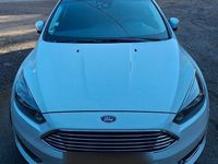 Gebraucht Ford Focus Cool & Connect 125 PS (91 kW) 2017 Weiß Kombi