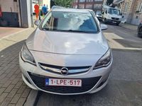 Gebraucht Opel Astra Edition 131 PS (96 kW) 2014 Silber Limousine