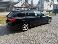 Gebraucht BMW 320 Advantage 190 PS (139 kW) 2016 Schwarz Kombi