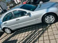 Gebraucht Mercedes C200 116 PS (85 kW) 2001 Silber Limousine
