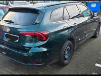 Gebraucht Fiat Tipo 120 PS (88 kW) 2019 Grün Kombi
