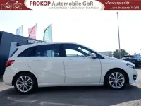 Gebraucht Mercedes B180 Urban 122 PS (89 kW) 2017 Weiß Kleinwagen