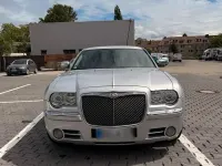 Usado Chrysler 300C 250 CV (183 kW) 2005 Plateado Familiar